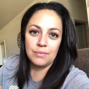 Meet your Posher, Deanna